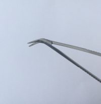 Tijera corneal izquierda